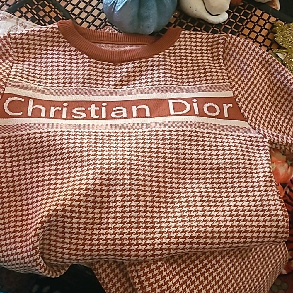 Shirt and pants cd